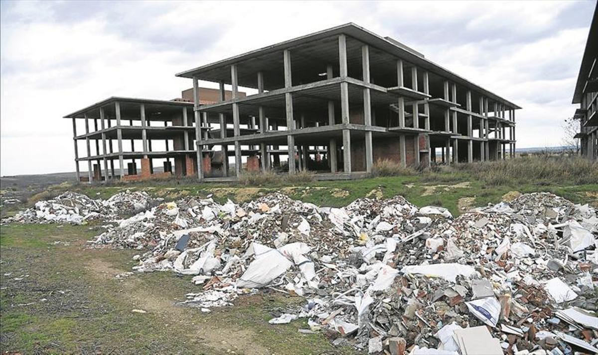 Urbanización fallida de Martina-Fadesa, en San Mateo de Gállego, donde irá el centro de datos de Amazon Web Services.