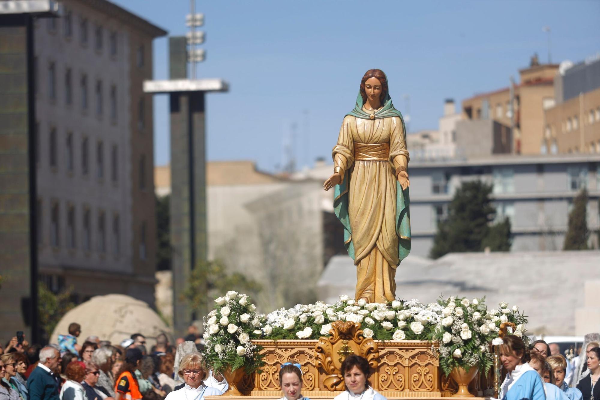 En imágenes | Procesión del Domingo de Resurrección en Zaragoza