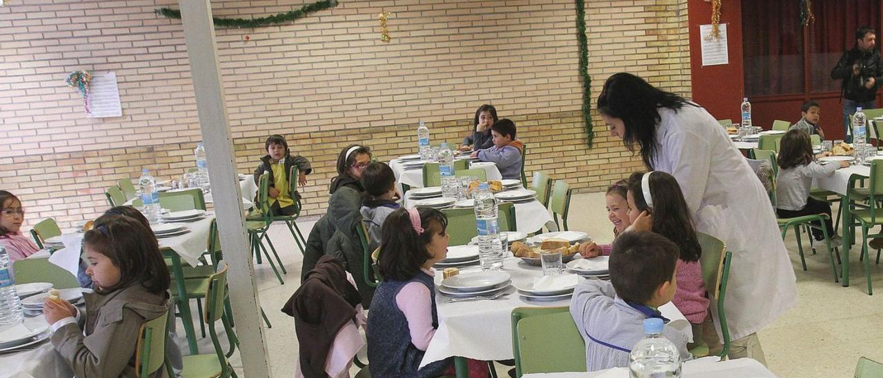 Comedor escolar en un centro educativo de Ourense. |   // IÑAKI OSORIO