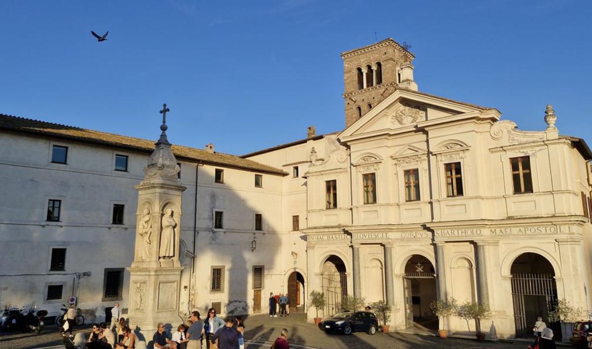 Isla Tiberina, un salvavidas en el Tíber