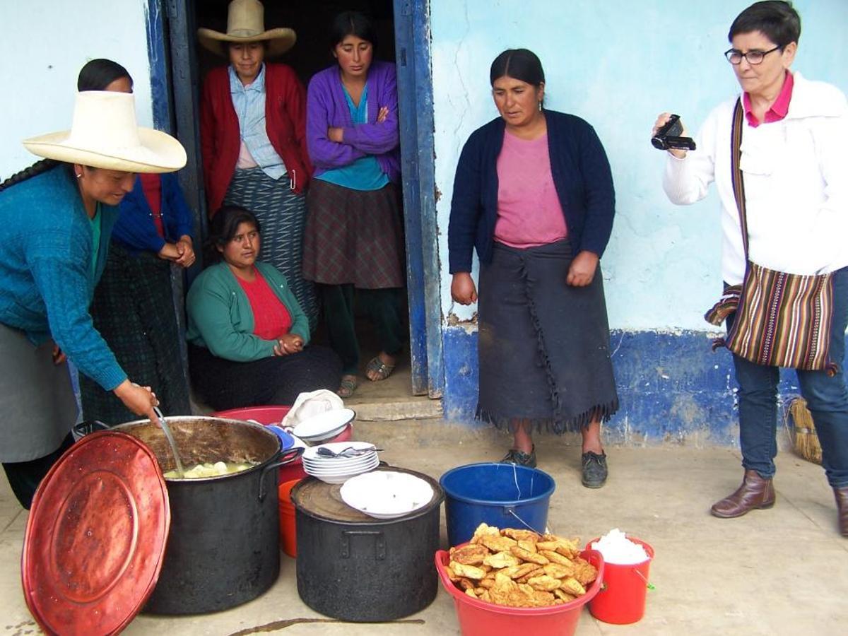 El trabajo de la ONG viguesa Aulas abiertas en Perú