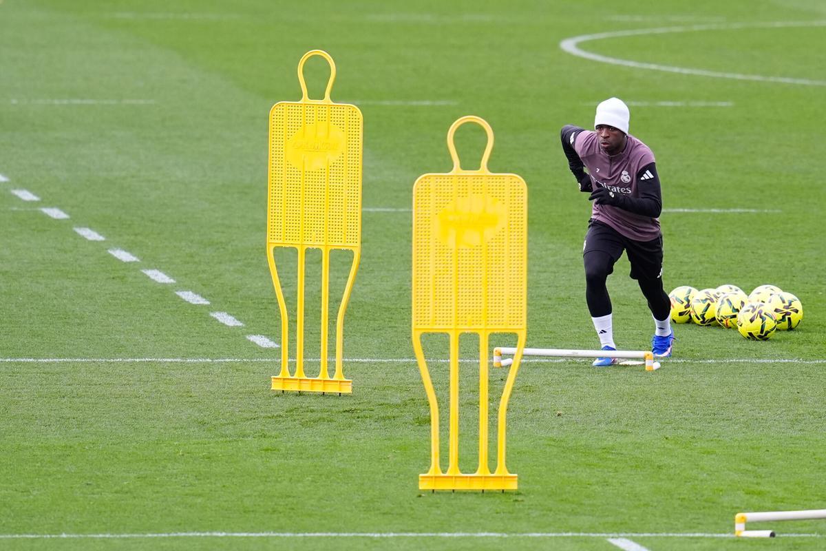 Vinicíus, en el entrenamiento del Real Madrid de este sábado.