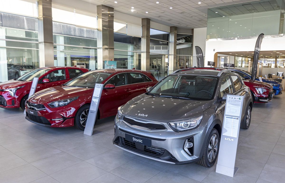 ALICANTE.- CONCESIONARIO DE COCHE KIA MARCOS AUTOMOCION