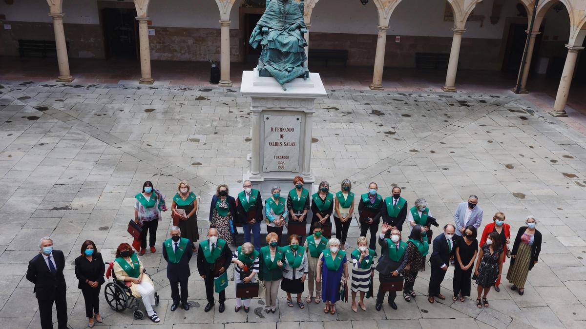 Alumnos graduados del PUMUO