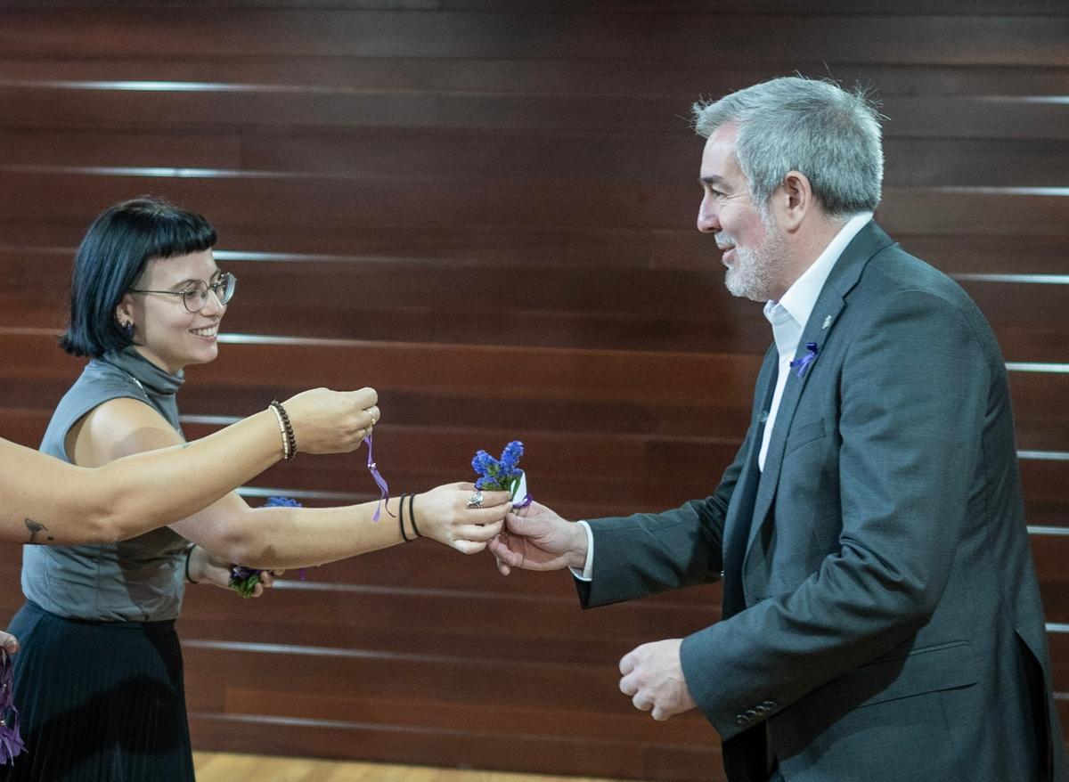 El presidente de Canarias, Fernando Clavijo, durante el acto institucional del 25N, este martes
