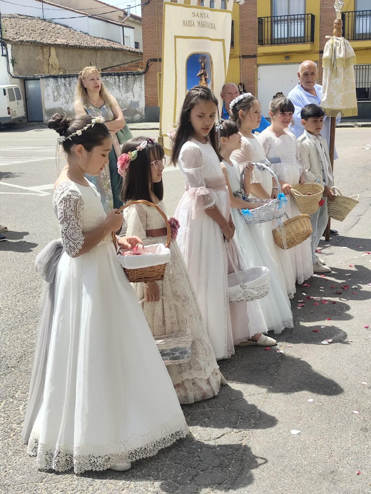 GALERÍA | El Corpus Christi impregna de devoción los pueblos de Zamora