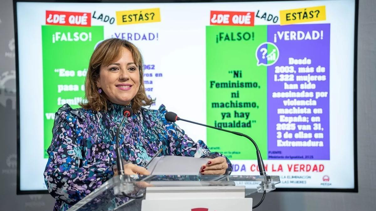 La delegada de Igualdad de Mérida, Ana Aragoneses.