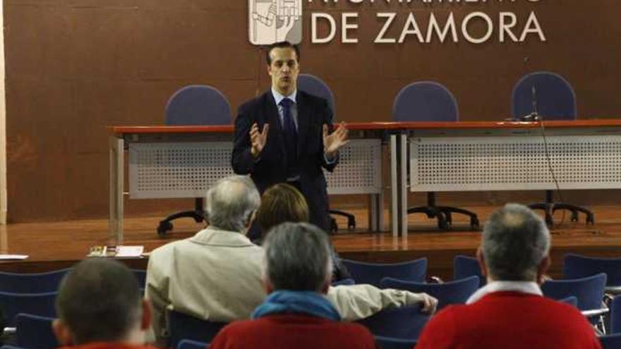 Ausbanc insiste en recomendar la vía judicial a los preferentistas zamoranos