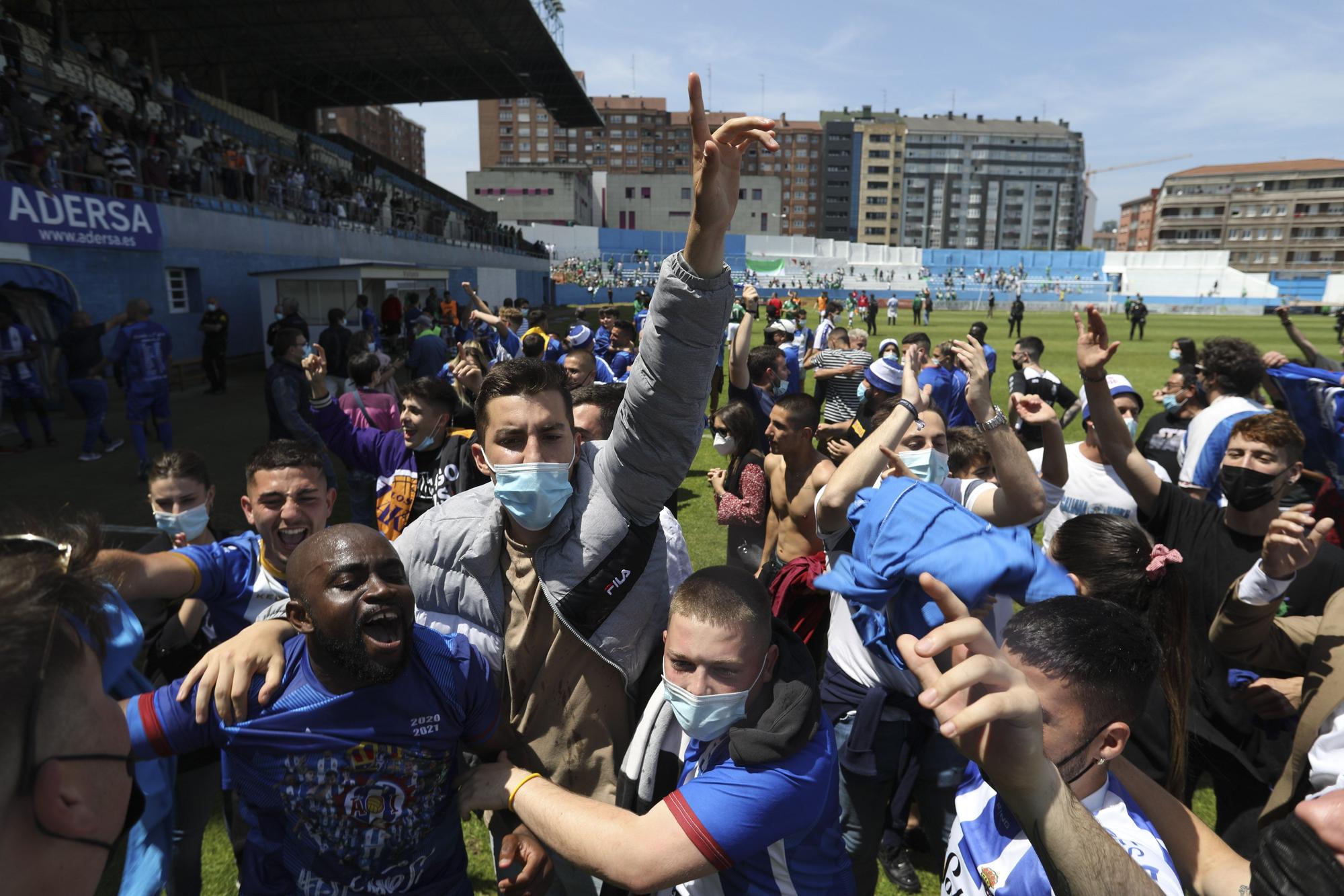 La celebración del Real Avilés, en imágenes