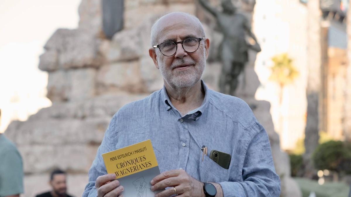 La Coral de Sant Jaume interpreta la Cantata 147 de Bach y el Coro de Peregrinos de Wagner en la presentación del libro 'Cròniques wagnerianes' de Pere Estelrich