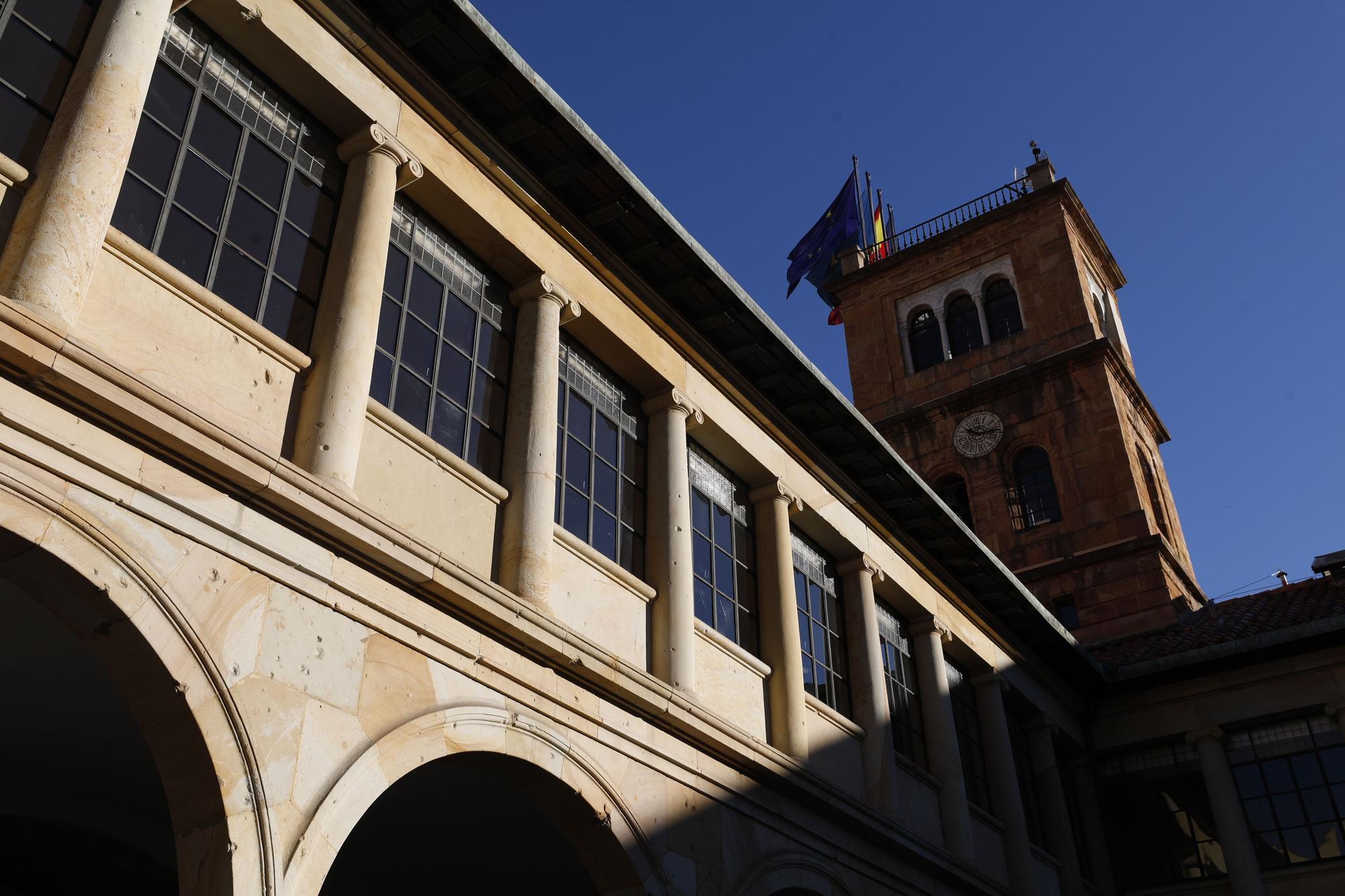 EN IMÁGENES: Los tesoros de la Universidad de Oviedo salen a la luz