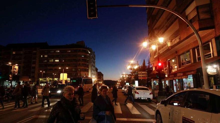 Nuevos semáforos para aumentar la seguridad en el centro de Oviedo