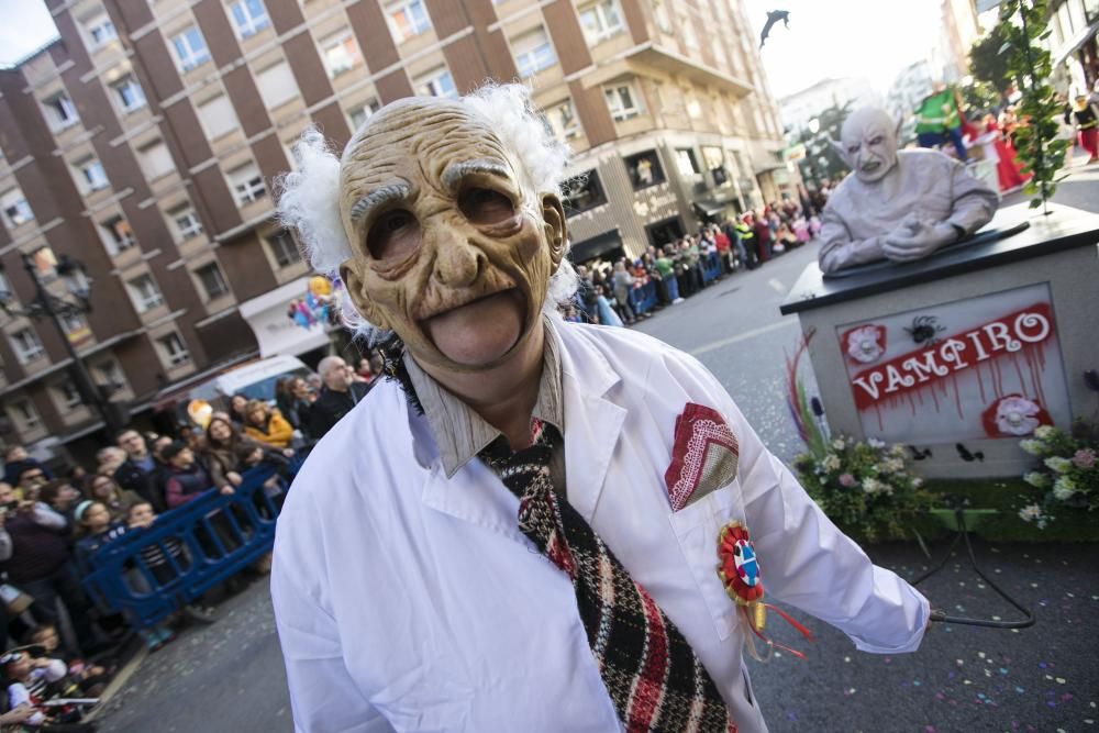 Oviedo celebra su Antroxu