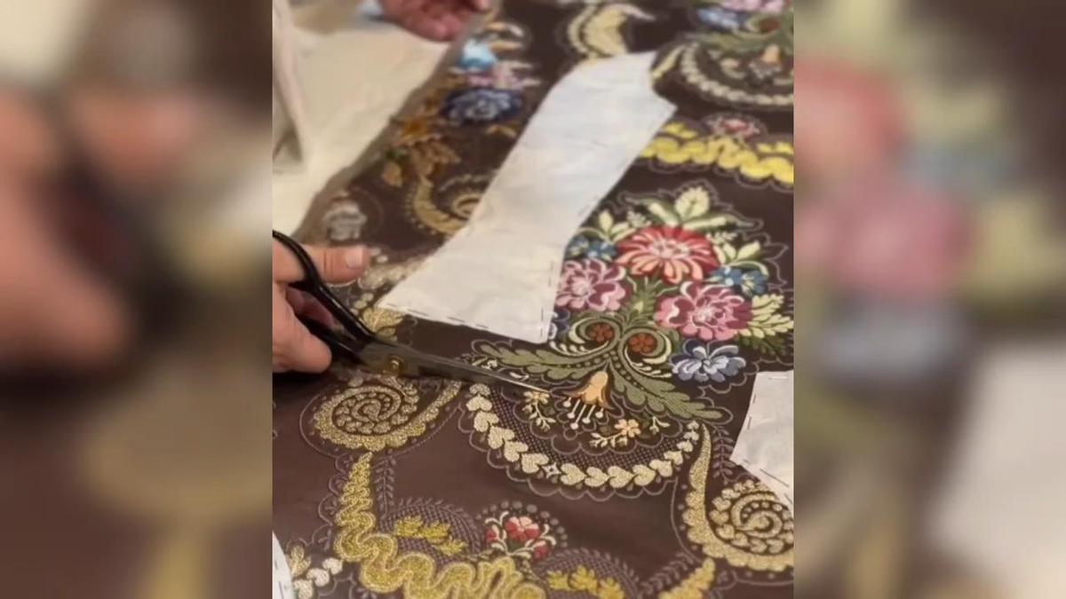 Así se confeccionó el Espolín Fallera Mayor de València