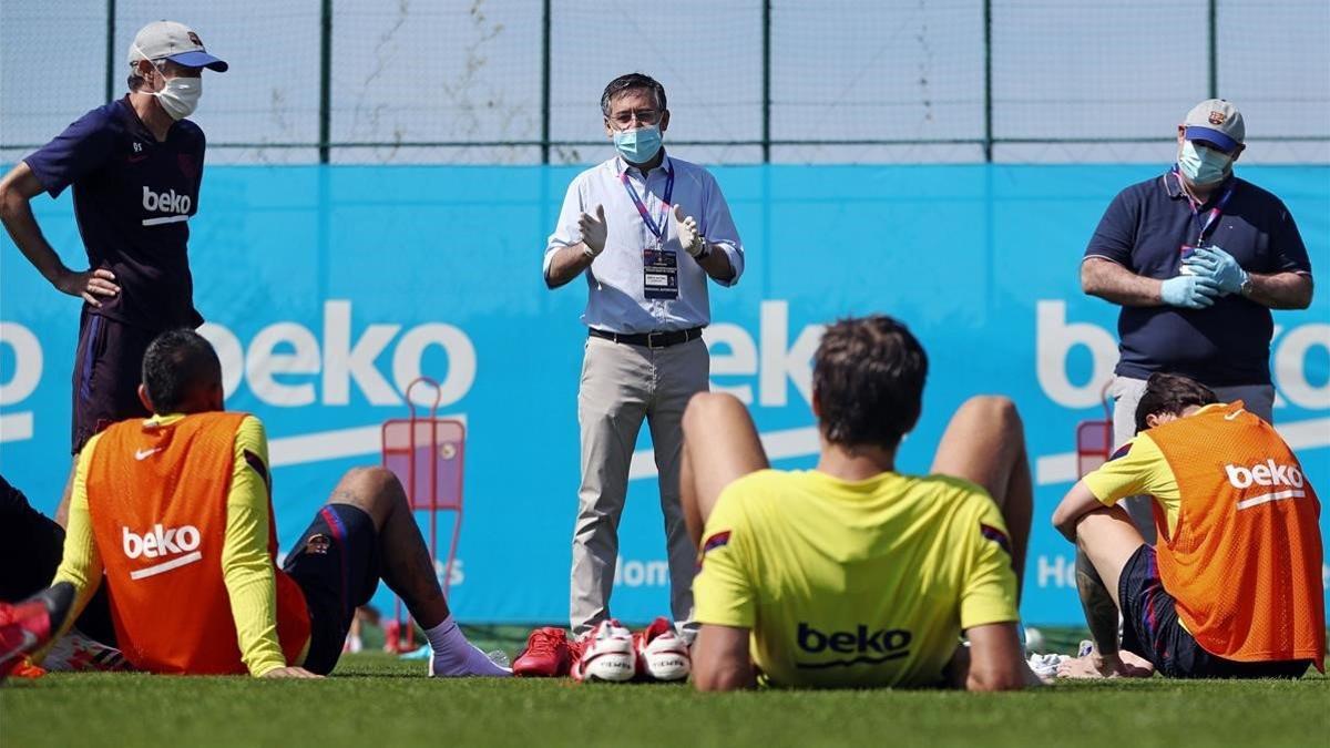 Bartomeu pidió otro esfuerzo económico a la plantilla cuando la visitó, el pasado 23 de mayo, en la Ciudad Deportiva Joan Gamper.