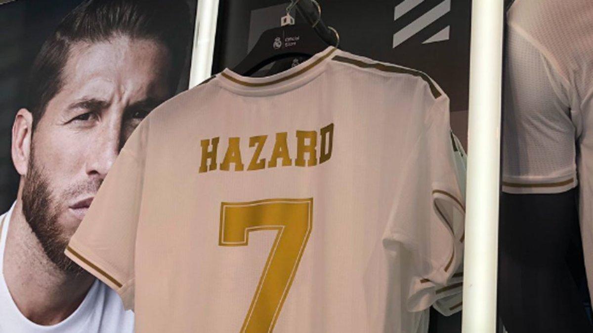 La camiseta de Hazard ya empieza a circular