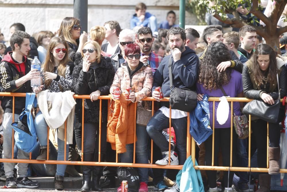 Búscate en la mascletà del 18 de marzo