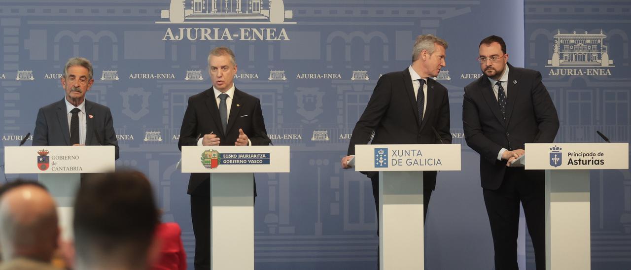 Así fue la cumbre de Vitoria, con los presidentes de Asturias, País Vasco, Galicia y Cantabria.