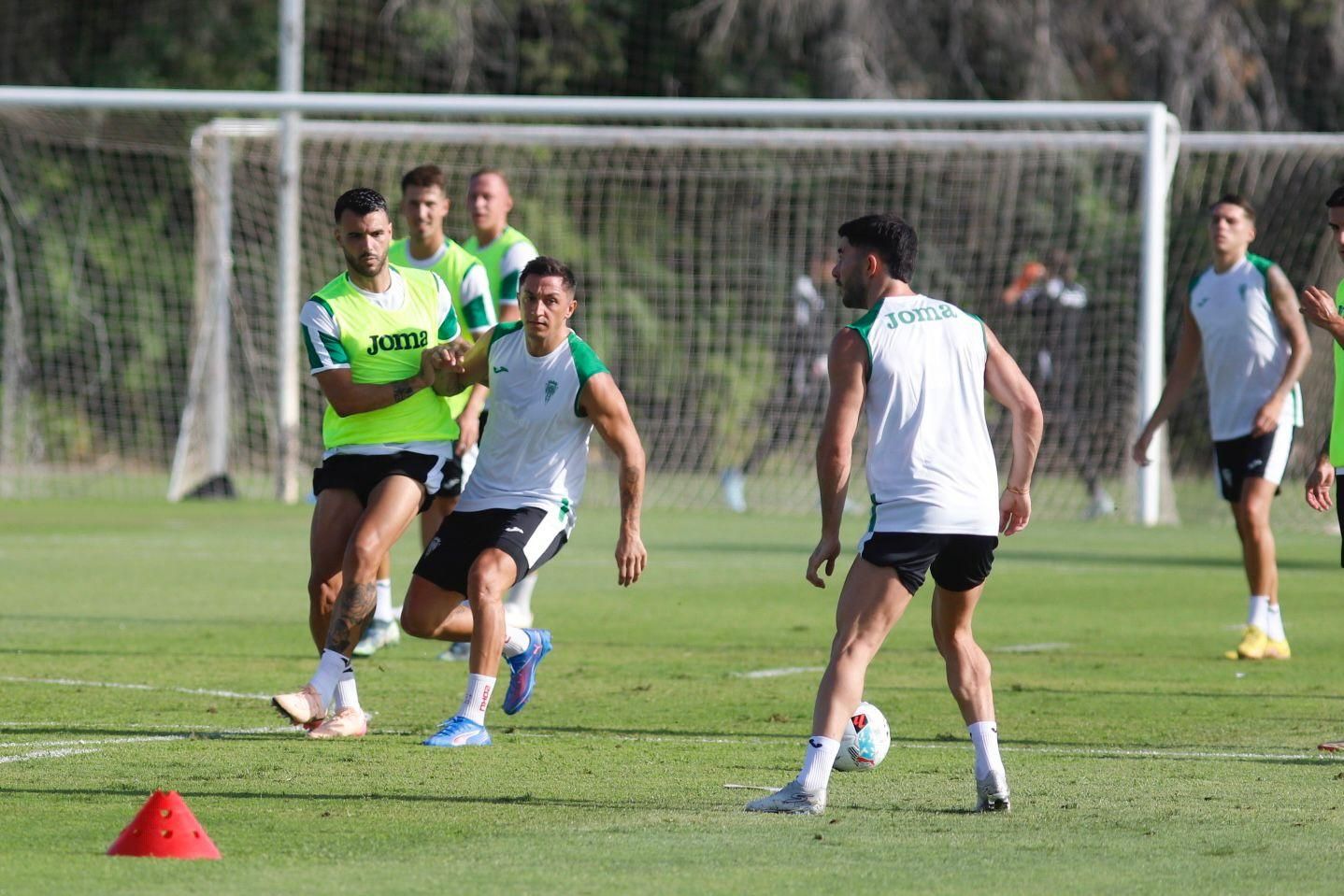 El primer entrenamiento de la pretemporada del Córdoba CF, en imágenes