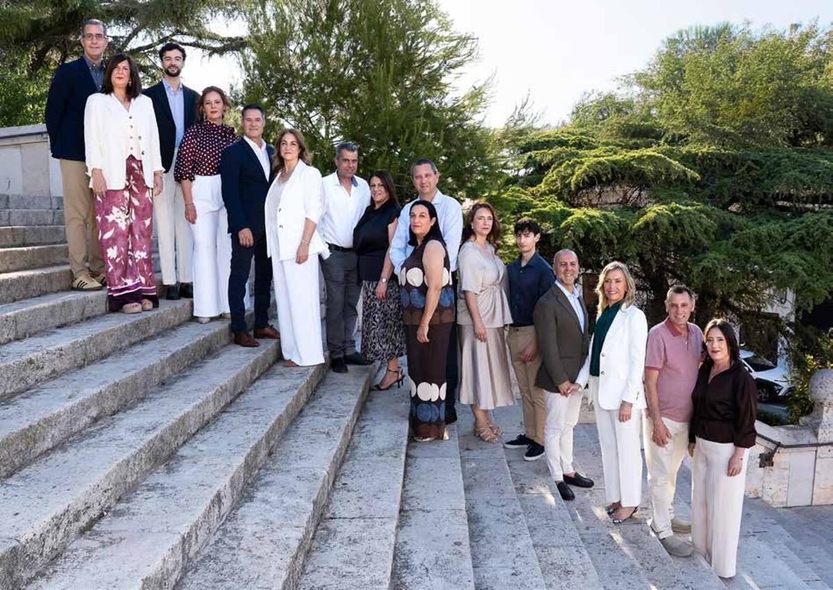 Festeros y festeras de la Mare de Déu 2026.