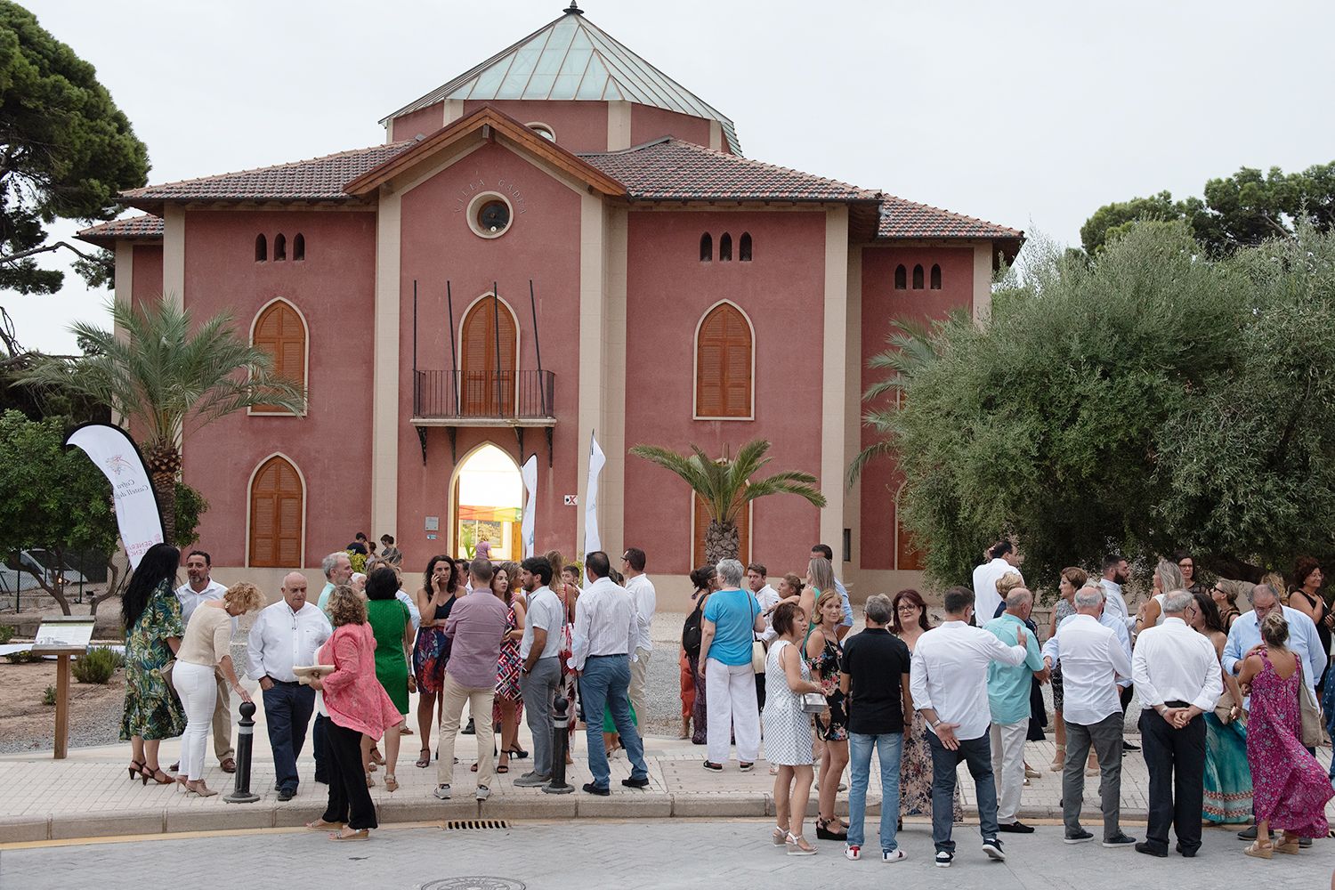 El Castell de l’Olla reunió el sábado en Altea a cincuenta mil personas