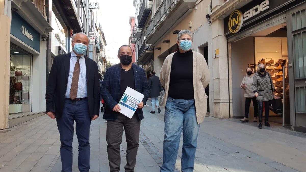 Fàbrega, Quiroga i Marcos presentant la campanya
