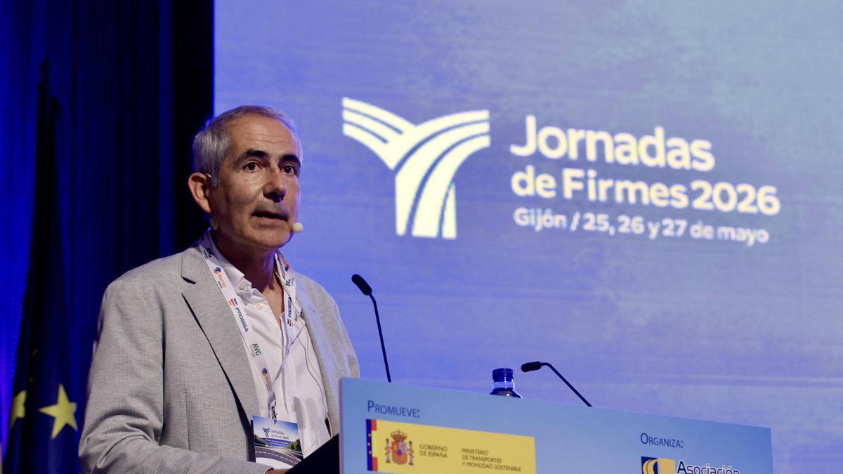 Javier Uriarte, durante su charla