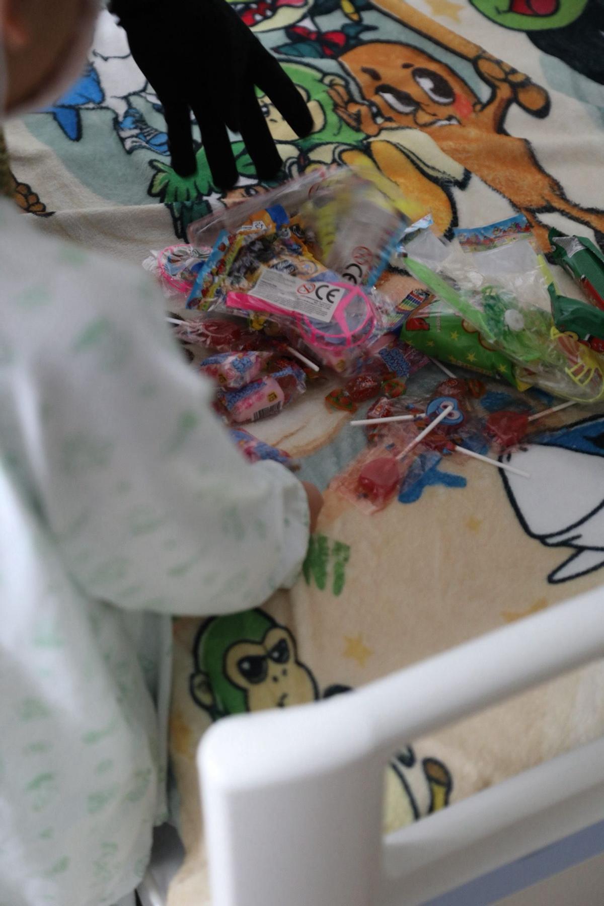 Fotogalería | Visita de los Reyes Magos al Hospital Virgen Macarena