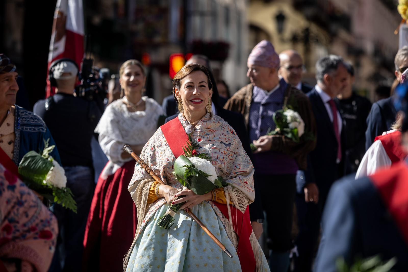 En imágenes | Zaragoza vive su día grande con la Ofrenda de Flores a la Virgen del Pilar