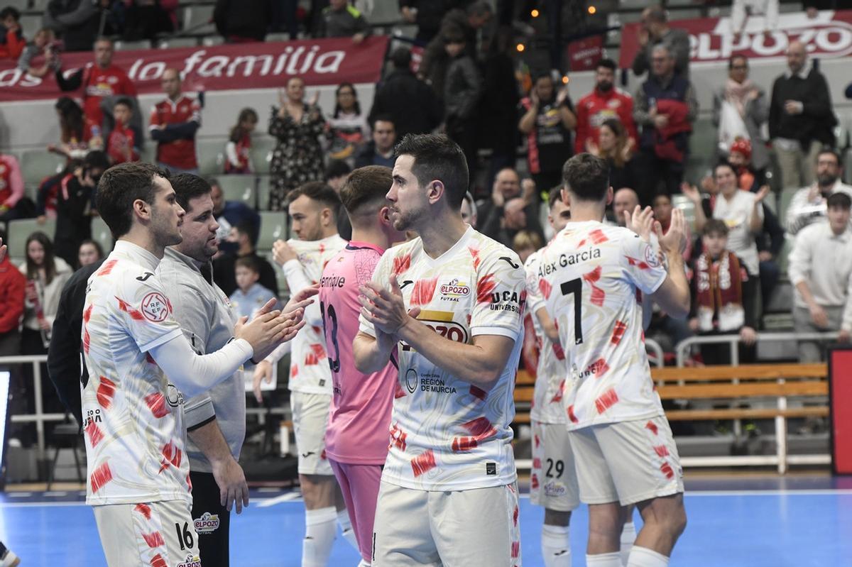 Las imágenes del empate entre El Pozo y el Barça