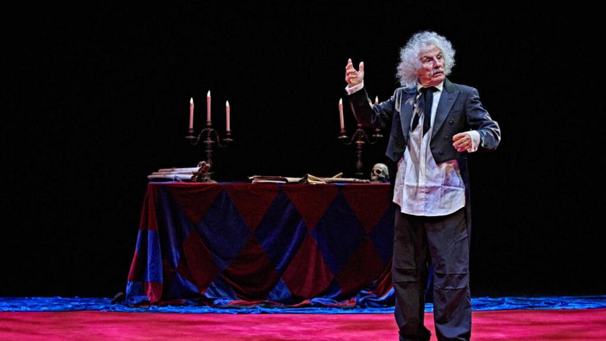 Rafael Álvarez 'El brujo', durante su representación en el Festival de Teatro Clásico de Fuente Obejuna.