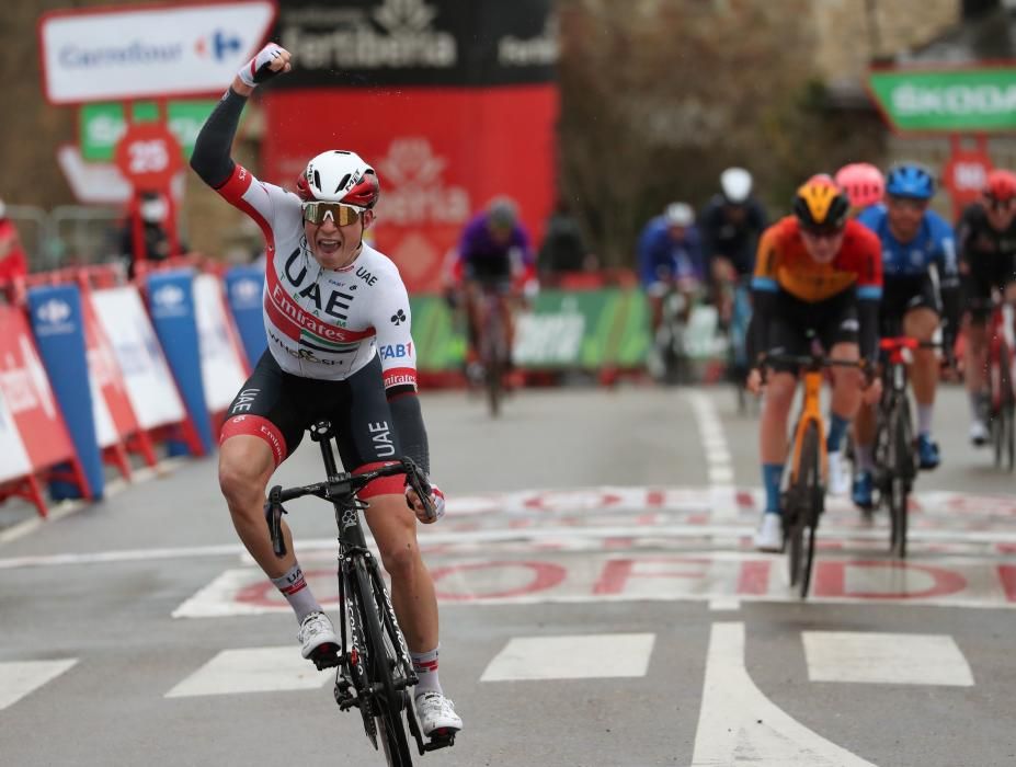 Triunfo de Philipsen en la Vuelta