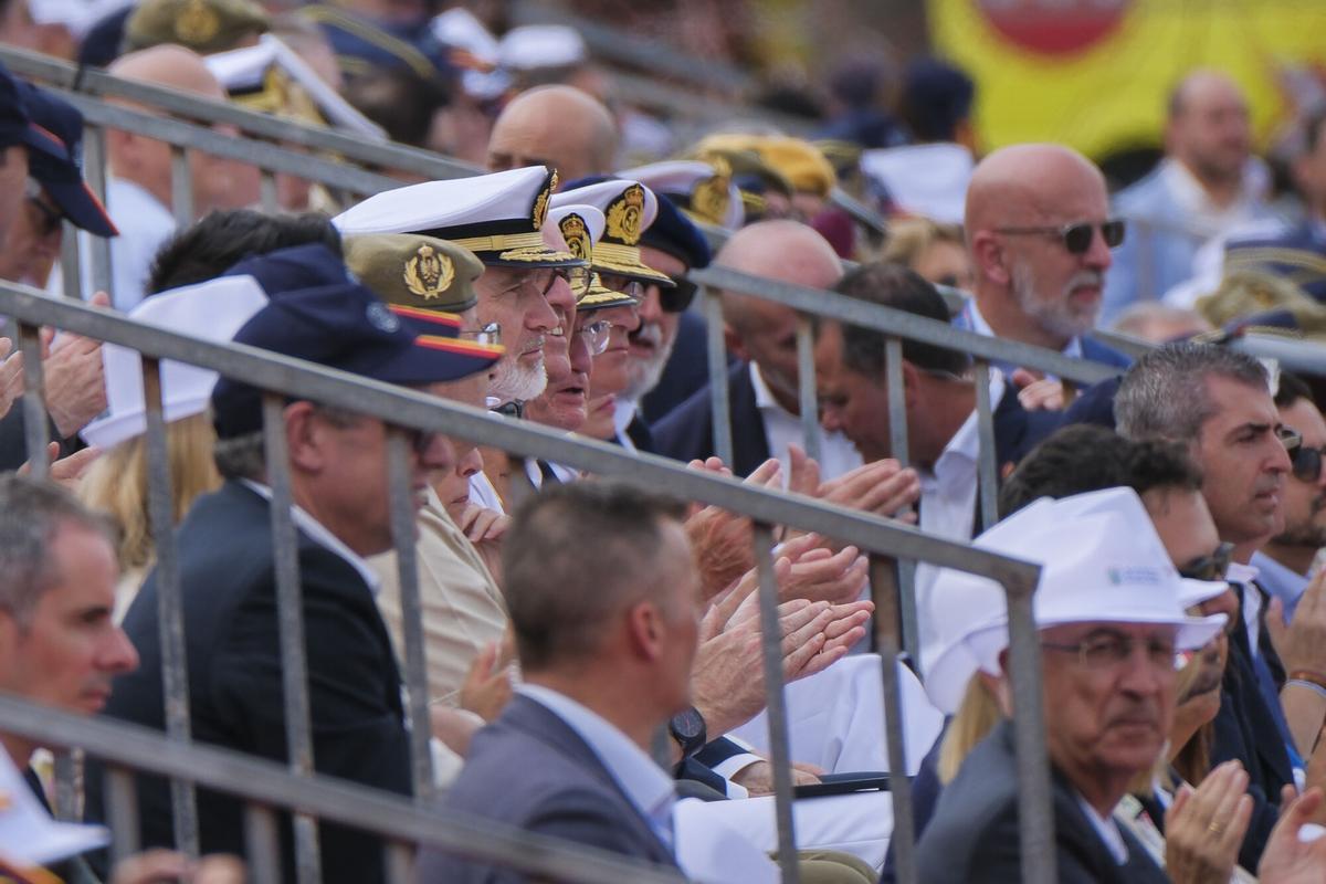 Exhibición por el Día de las Fuerzas Armadas, en la playa de Alcaravaneras Exhibición por el Día de las Fuerzas Armadas, en la playa de Alcaravaneras