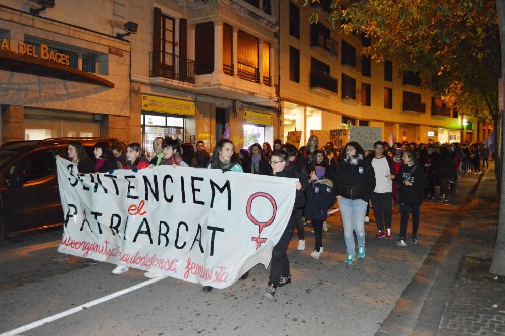 Mig miler de persones es manifesten a Manresa cont