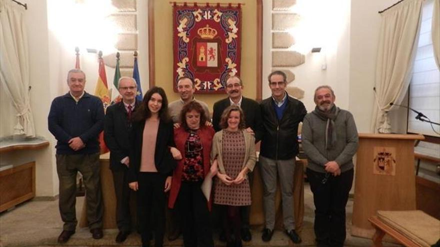 Cristina Gómez y Lucía Barrantes ganan el certamen de cuentos