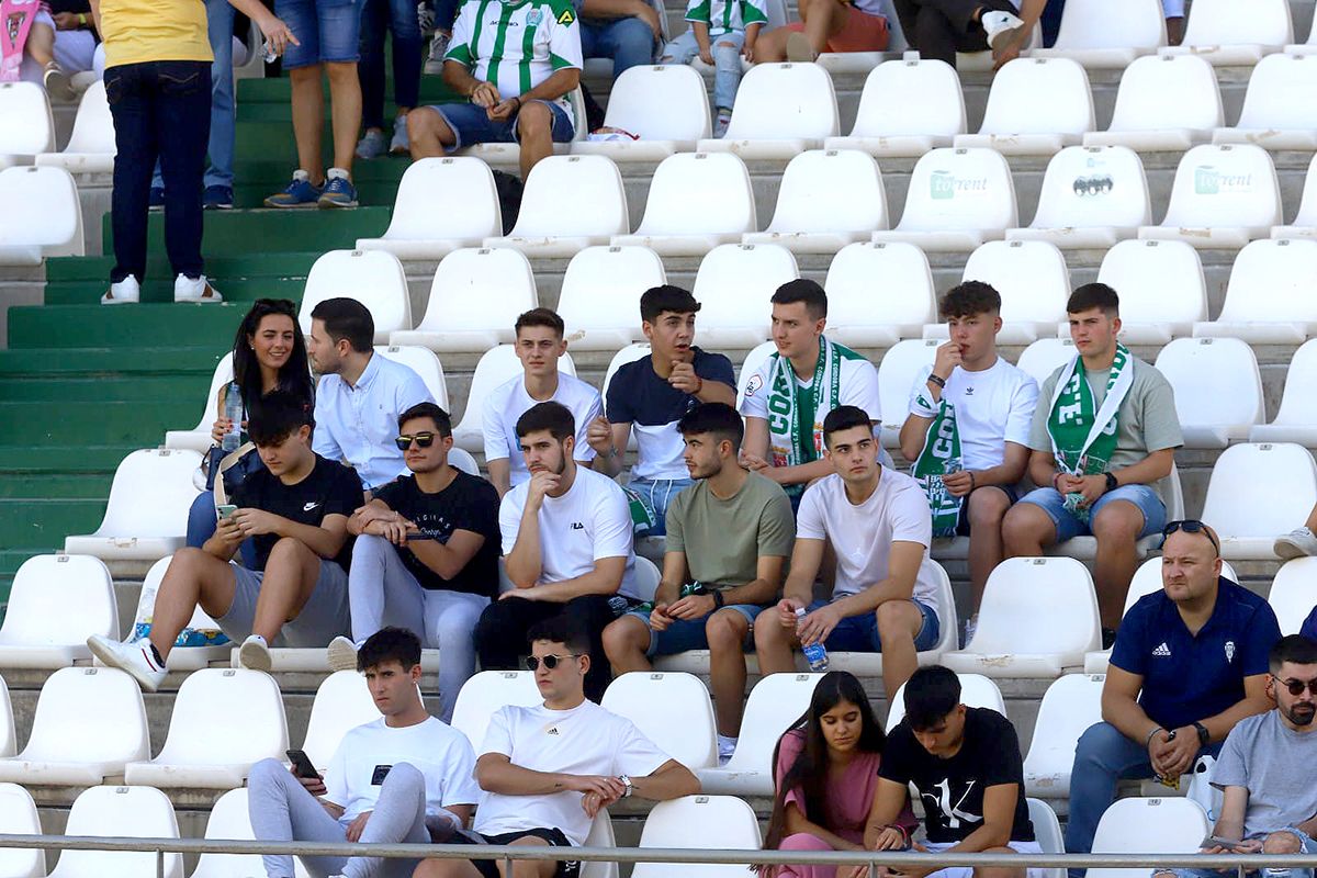 Las imágenes de la afición del Córdoba CF - Algeciras