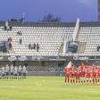 El FC Cartagena forma durante un minuto de silencio antes de un partido de esta temporada