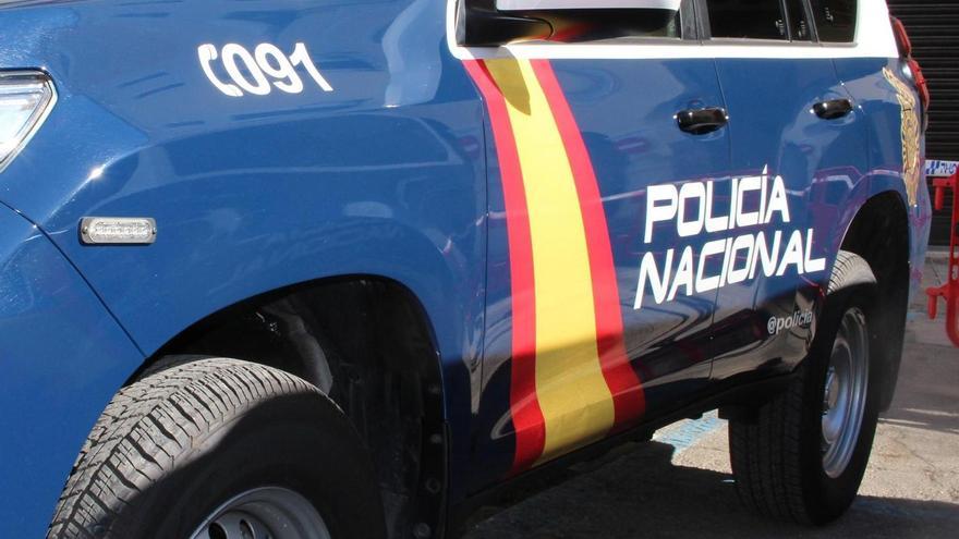 Investigan la caída al patio de un edificio de Jaén de una mujer que se encuentra en la UCI