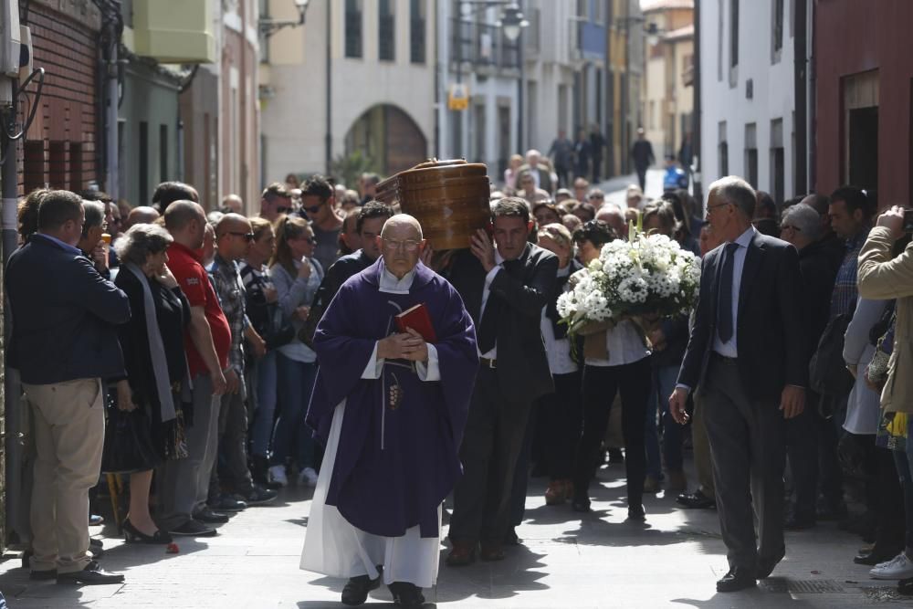 Funeral de Ramón Menéndez en Luanco