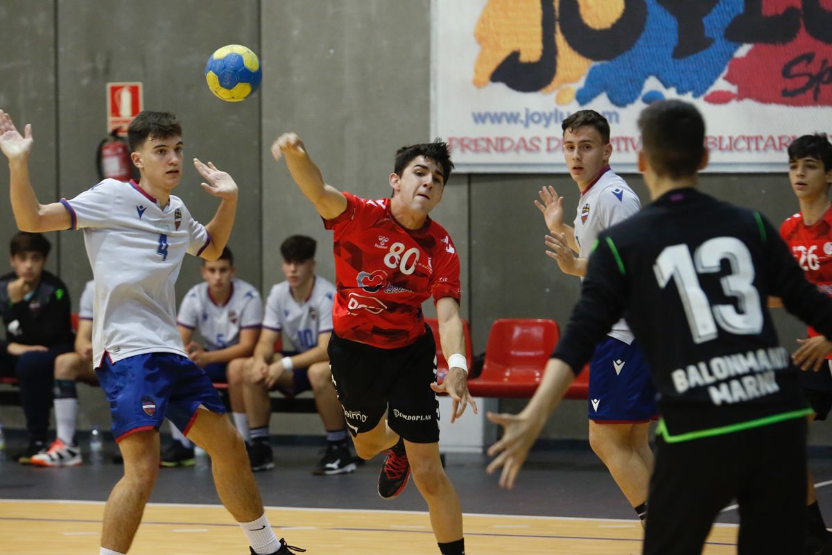 Las imágenes del CajaSur - Levante, del intersector de balonmano