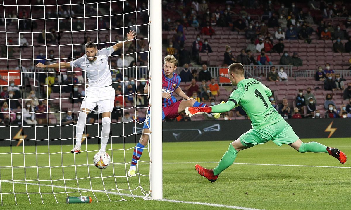 Domingos Duarte adelantó al Granada en el minuto 2.