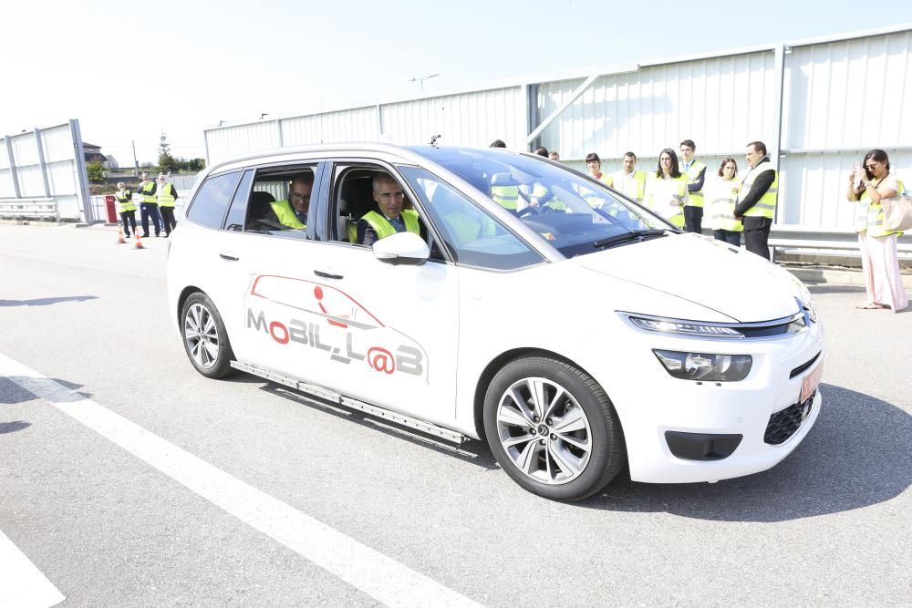 Prueba de un coche autónomo en el CTAG