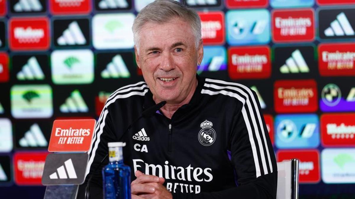 Carlo Ancelotti en rueda de prensa.