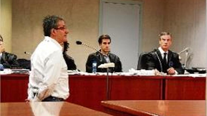 L&#039;exconseller de Governació, Jordi Ausàs, davant del jutge.