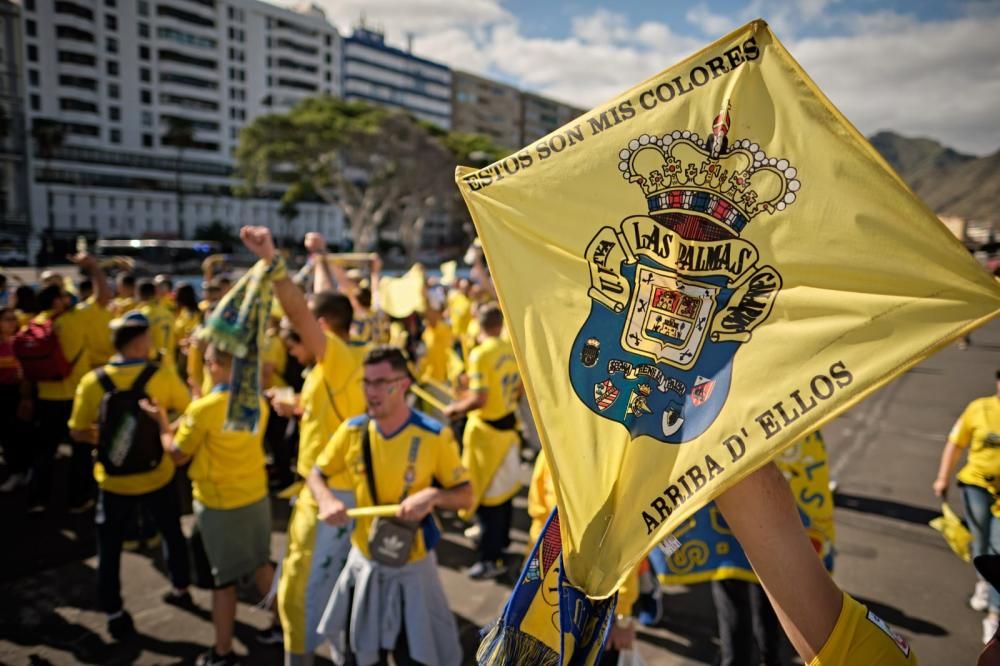 Instantes previos al derbi canario