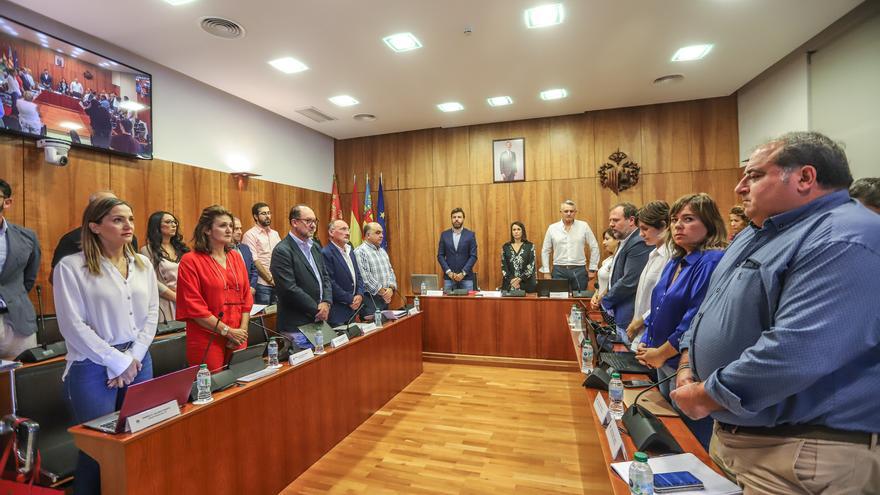 El pleno del Ayuntamiento de Orihuela regresa al salón plenario del Palacio Marqués de Arneva