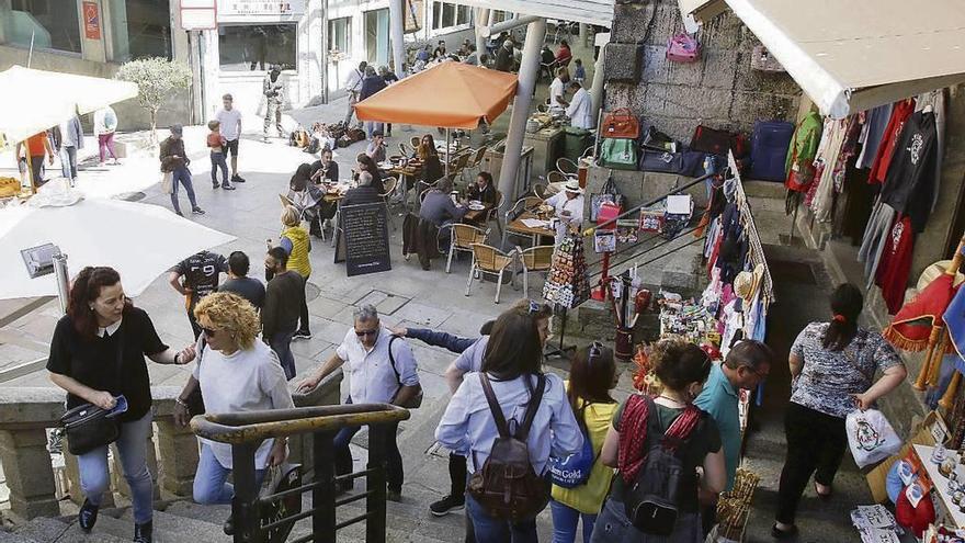 El entorno de A Pedra, que esta Semana Santa recibió la visita de grupos de turistas. // Alba Villar