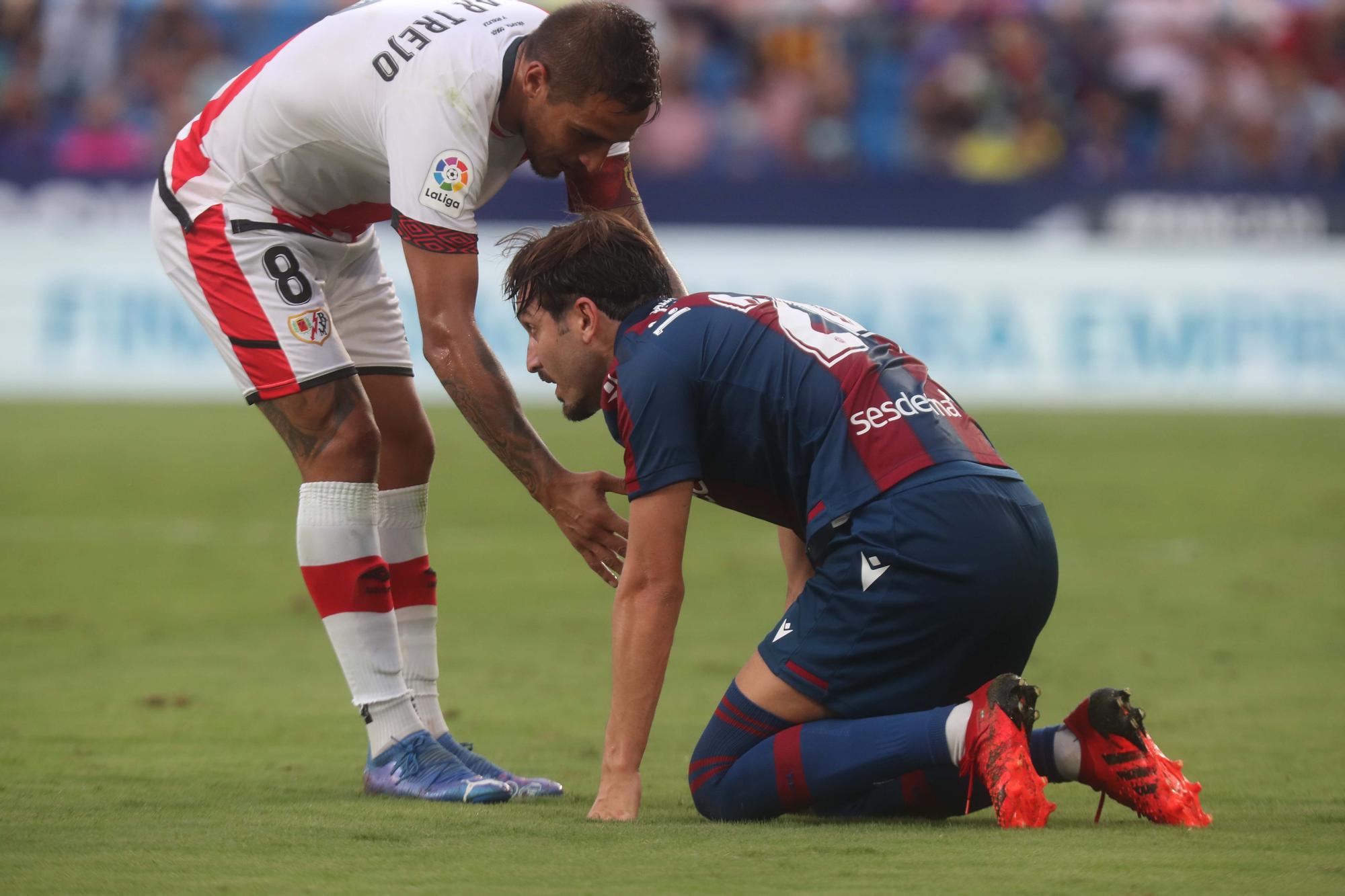 Levante UD - Rayo Vallecano en imágenes