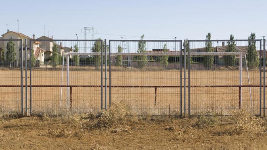 Aspecto actual del campo de fútbol de las Catalanas.