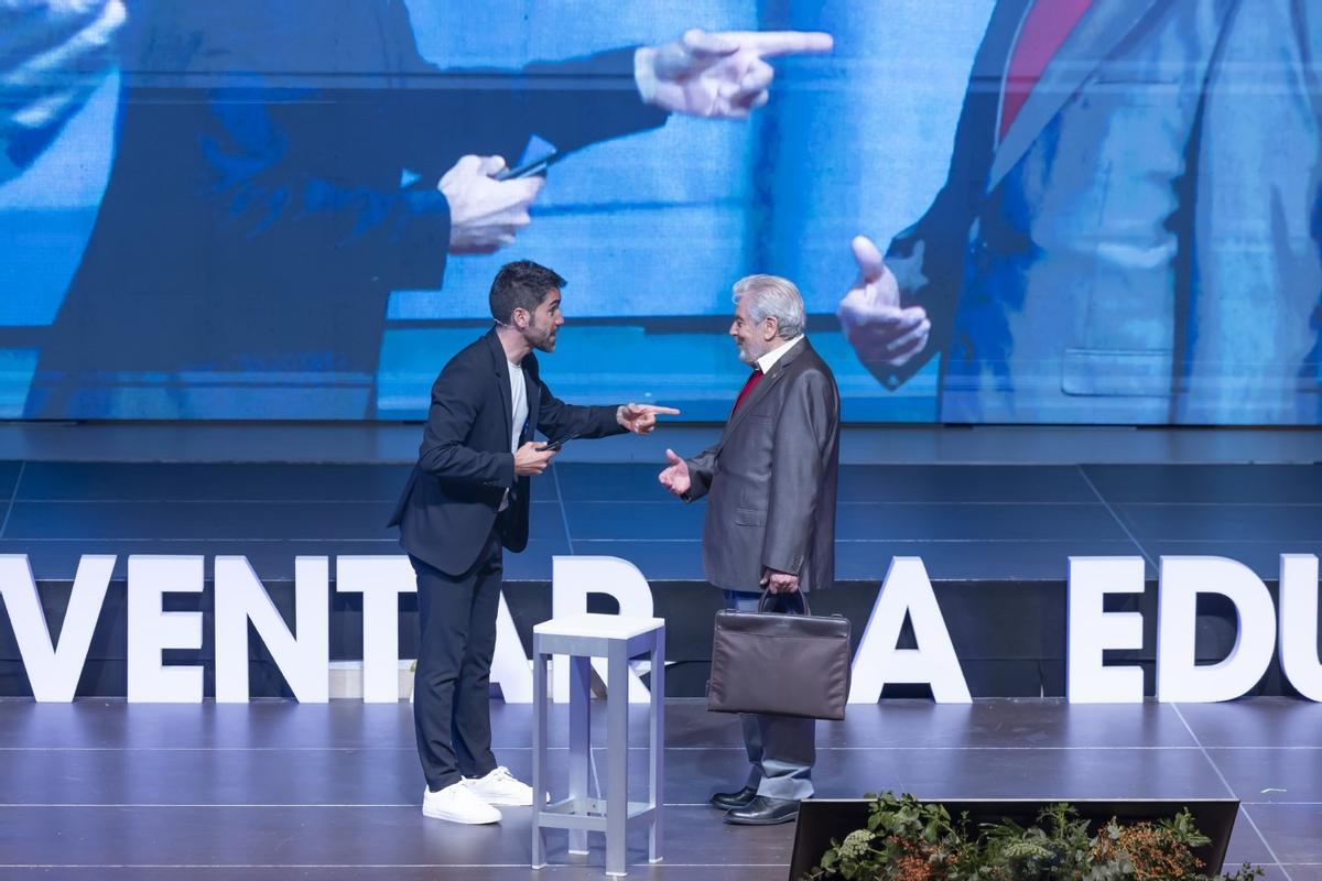 Aquí las mejores imágenes del 3º Congreso "Reinventar la Educación" en Torrevieja